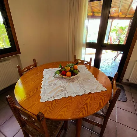 Nature Escape In Beautiful Case de vacanță Miliou