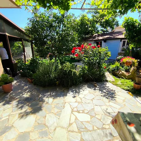 Nature Escape In Beautiful Miliou